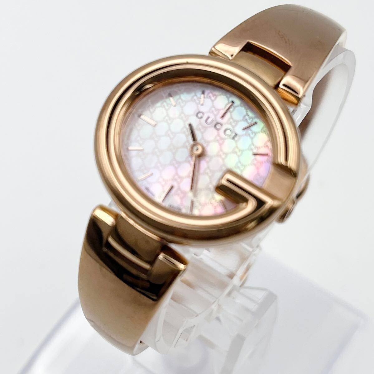 GUCCI 腕時計 バングル 134.5 シェル Gucci 134.5 Pink Shell Dial. Bangle Watch .Women's Watch Pink Gold