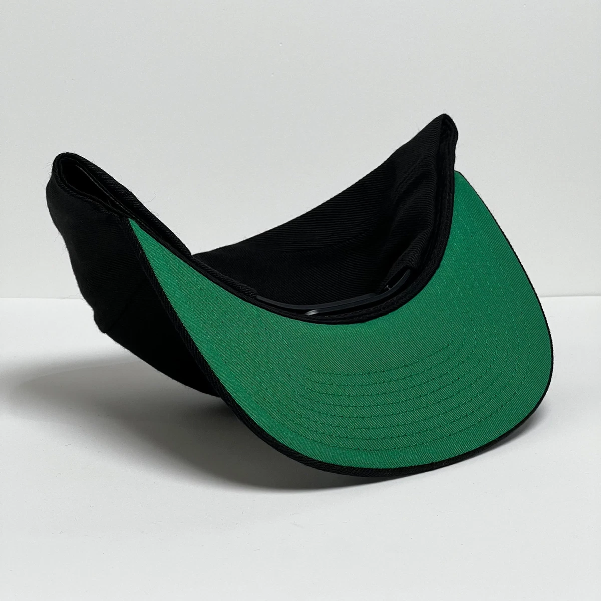 Under top the cap
