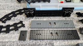 Lego Lot Train Magnets Bases Wheels Couplings Bulk Set #4558 Metroliner Parts