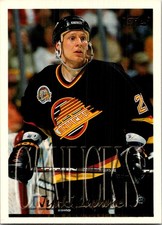 1995-96 Topps #204 Jyrki Lumme