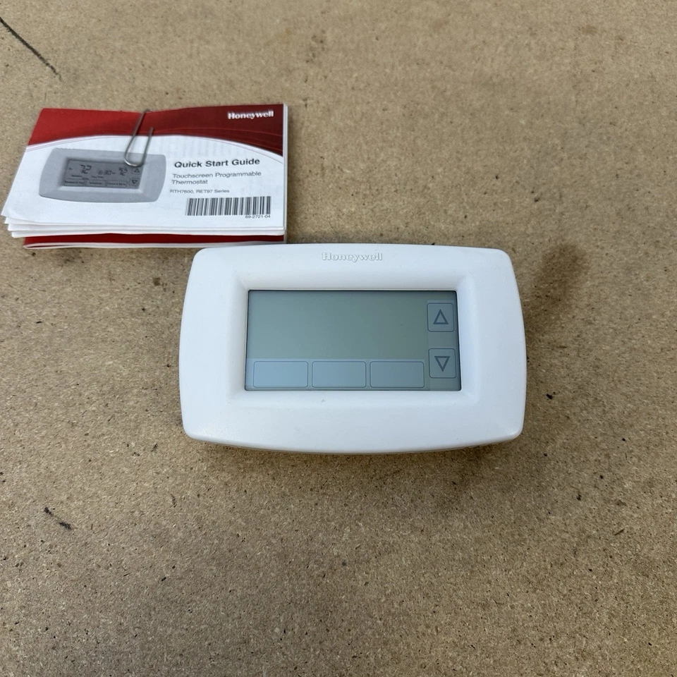 Honeywell RTH 7600D1030 touchscreen Programmable Digital Thermostat. - Image 2 of 4