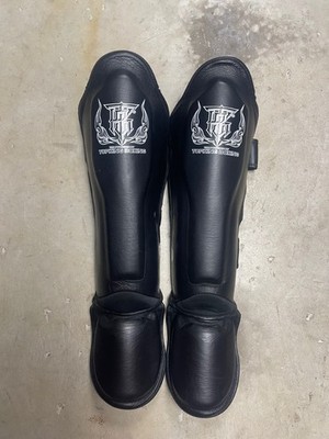 Top King Pro Shin Guards, Size: M, Color: Black