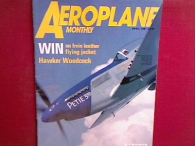 Two-seat Spitfire restored Scud at Brooklands. - in : Aeroplane monthly - April 