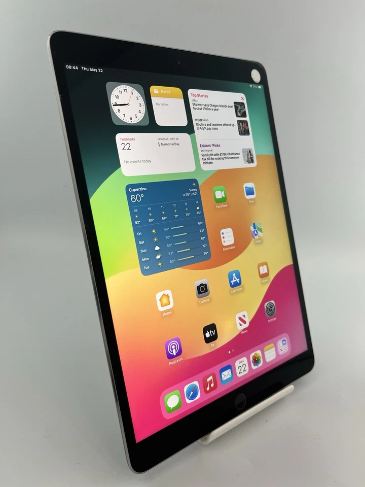 Apple iPad Pro A1709 Space Grey Unlocked 64GB 10.5" Retina iOS Tablet Cracked - Image 2 of 4