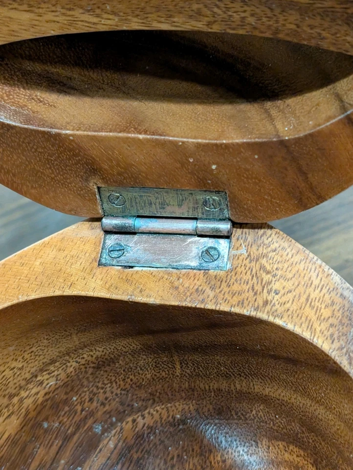 Juego de tazones, selecciones y galletas Mid Century GRANDES en forma de nuez Foto 4 de 4