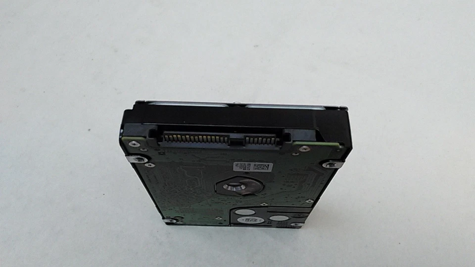 Lot of 10 HGST EMC HUC156060CSS200 CLAR600 600 GB 2.5 in SAS 3 Server Hard Drive - Image 3 of 3