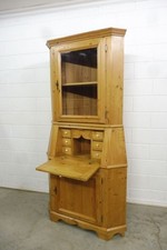 Schöner Eckschrank / Sekretär Küchenschrank Schreibschrank Vitrine aus Weichholz