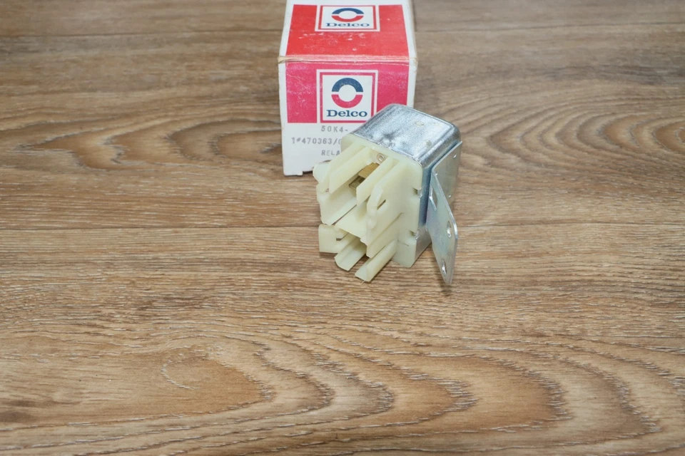 Relé de antena de alimentación NOS GM 470363 Chevrolet Caprice Impala Camaro 1978-1984 Foto 3 de 4