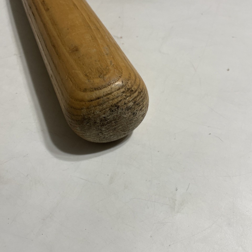 Batte Softball Louisville Slugger Powerized SB8AS - 34 Pouces, 30 Oz - Alu Noir