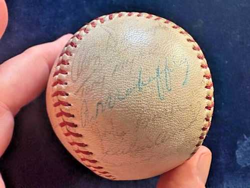 1968 Philadelphia Phillies Team Signed (26) Official National League Baseball - Picture 17 of 20
