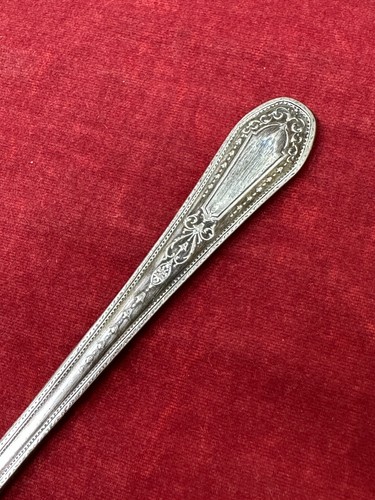 Hampton Court Community Plate 1926 Flatware Wreath ONEIDA Butter Knife - Picture 3 of 11