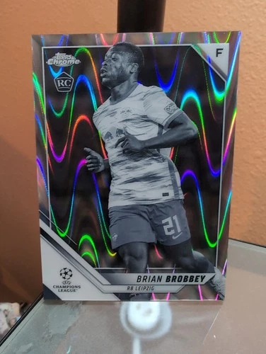 2021-22 Topps Chrome UCL Brian Brobbey RC #105 Black White Raywave Refractor