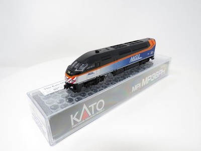 Kato N 176-6123-S Chicago Metra MP36PH Diesel Locomotive DCC Sound ESU LokSound