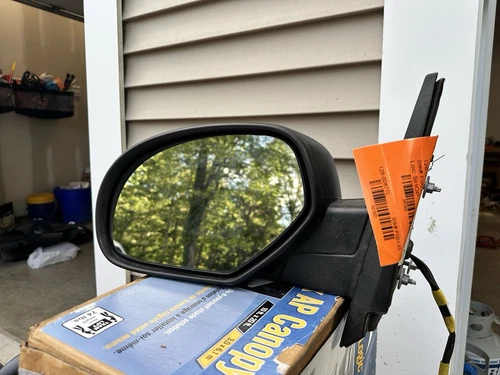 LH (Driver Side) Mirror Off A 2007 Chevy Silverado - Mint condition
