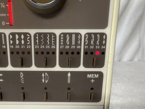 Bernina Sewing Machine Model 1130 Switzerland READ DESCRIPTION AS IS - Picture 6 of 24