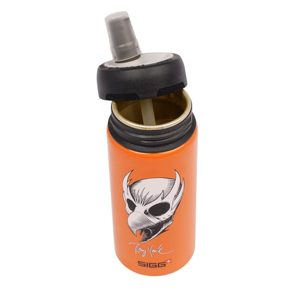 Estuche de 6 botellas de agua de aluminio Sigg Tony Hawk Lil’ Skt 0,4 L a prueba de fugas sin BPA Foto 4 de 4