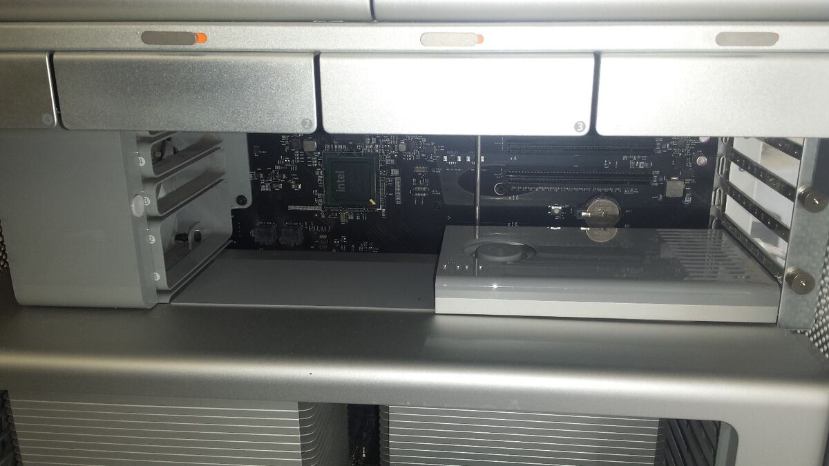 Apple Mac Pro 4,1 (2009) @ 2.66GHz A1289 EMC 2314 Eight Core Apple Mac Pro 4,1 (2009) @ 2.66GHz A1289 EMC 2314 Eight Core