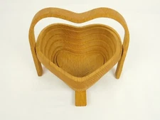 Primitive Oak Wood Heart Shaped Collapsible Accordion Spiral Cut Kitchen Basket 