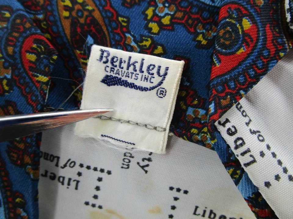 Corbata Berkley Hombre Multicolor Paisley 56.5" Largo 4" Ancho 100% Seda Vintage Corbata Foto 2 de 4