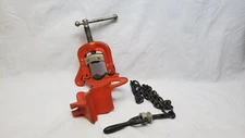 RARE RIDGID C-340 NO.62  BENCH VISE 1/8" to 2-1/2" capacity w/ 40" TUGGER CHAIN