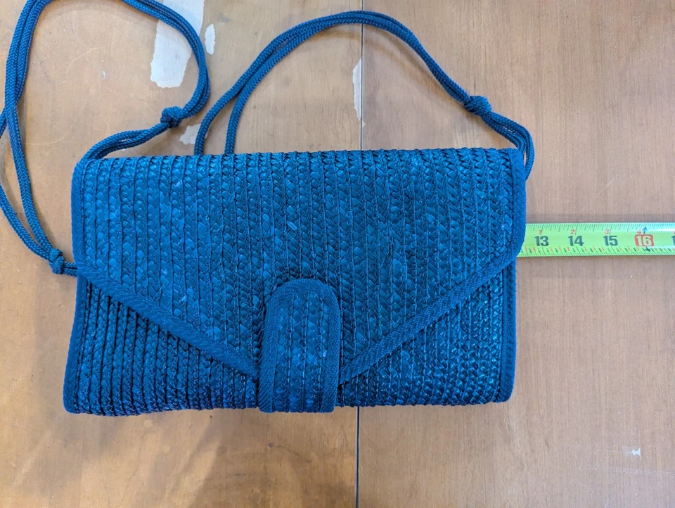 Vintage Navy Straw Clutch Envelope Handbag Snap Closure - Image 4 of 4