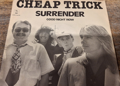 CHEAP TRICK - Surrender 7'' VINYL / EPIC - EPC 7448 / 1979