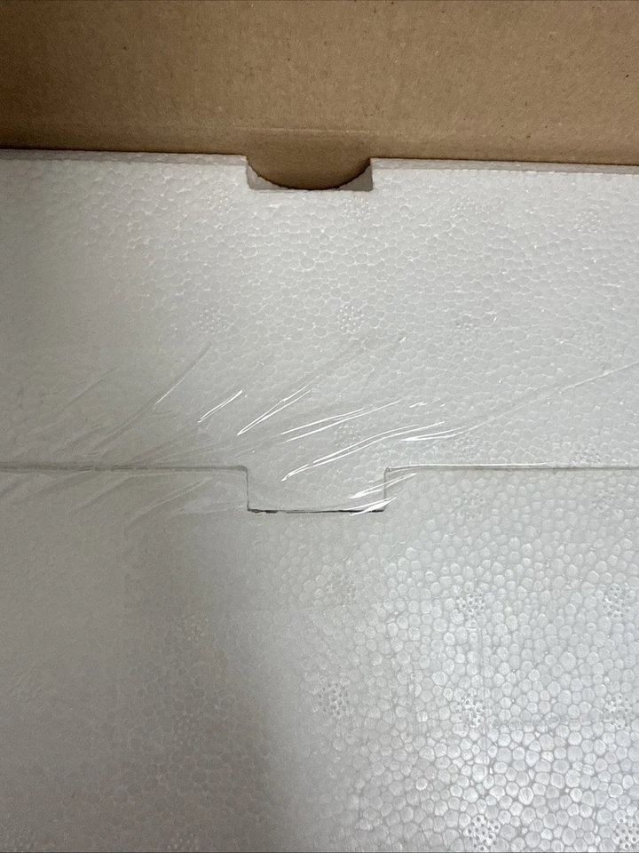 *EM ESTADO PERFEITO* ESTATUETA SUPERMAN 13" [Batman vs. Superman: Dawn of Justice] ORIGINAL - Imagem 2 de 3