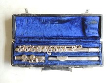 Artley 5-0 Flute With Silver Head