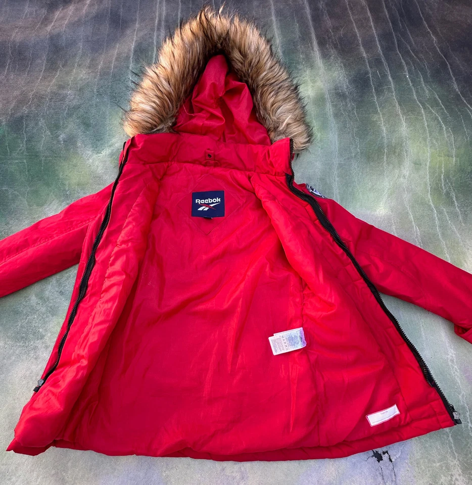 Vintage Reebok Red Hooded Winter Jacket Size Girls M (10-12). - Image 3 of 4
