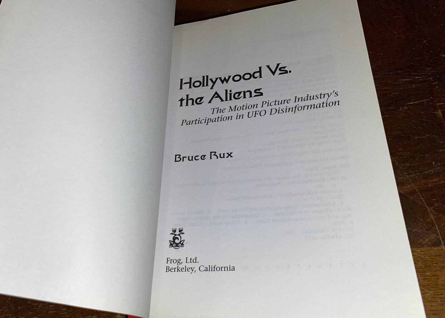 Hollywood vs. the Aliens : The Motion Picture Industry's Participation ...