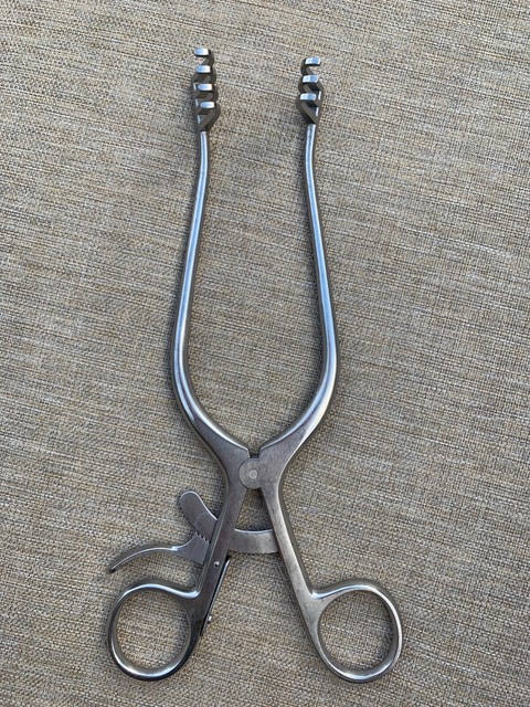 Anderson-Adson Self Retaining Retractor 4x4 Prongs Curved General