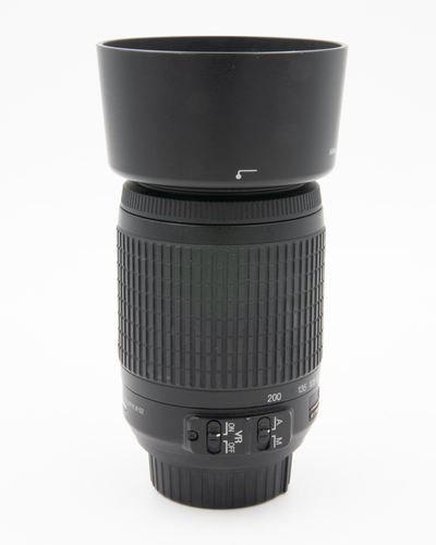 NOS Nikon DX AF-S Nikkor 55-200mm f4-5.6 G ED VR w/Caps, Hood, & Carrying Pouch - Picture 6 of 8