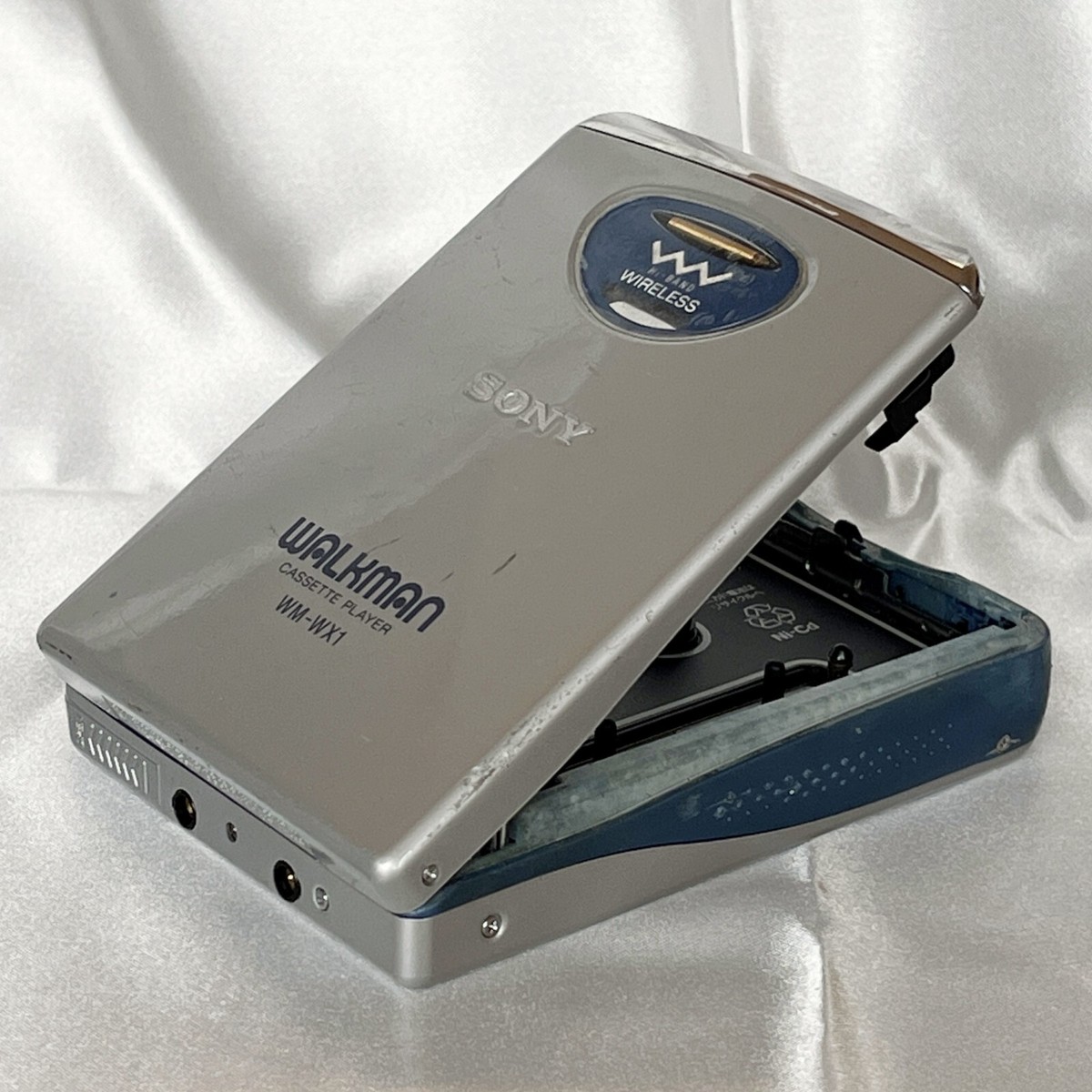 SONY WM-WX1 1995 Silver Walkman Vintage Cassette Player Made in 