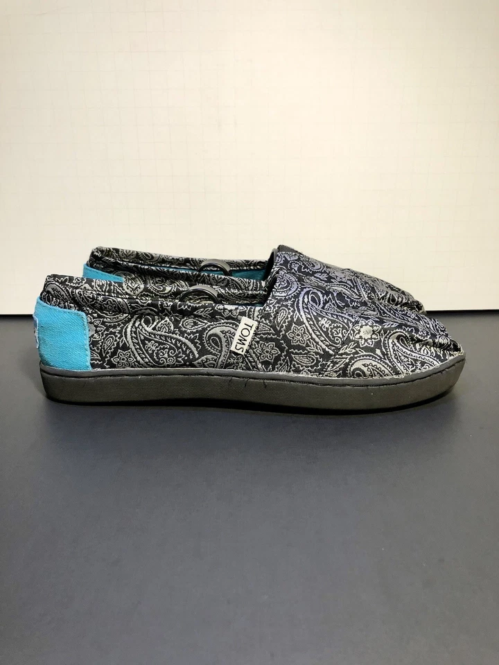 Toms Paisley Kid’s Black & Silver Slip On Shoes / Size 5 - Image 2 of 4
