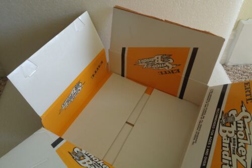 1980 ERTL SMOKEY AND THE BANDIT 1:64 TRANS AM 1883 SHIPPING STORE DISPLAY BOX - Picture 4 of 11
