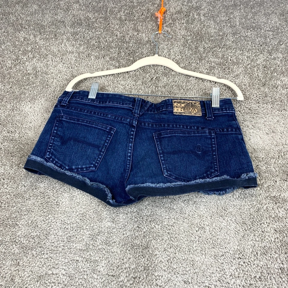 Liberated By Volcom Inc. Denim Shorts Women's Size 7 Blue Low Rise 5-Pocket - Image 3 of 4