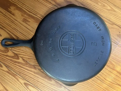 VINTAGE GRISWOLD CAST IRON IRON SKILLET No # 9 ERIE PA USA 710 LARGE BLOCK LOGO