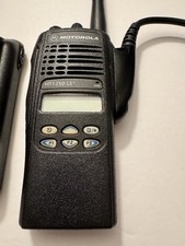 Motorola HT1250 LS UHF 403-470 MHz 128 Channel Complete Package