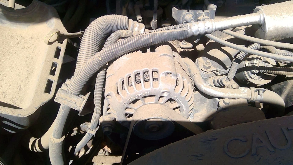 1996 1997 1998 1999 Silverado 1500 Alternator 5.0l 19244770 - Image 2 of 4