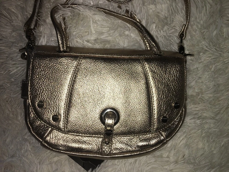 BODHI КРЕСТ ТЕЛА НАПЛЕЧНАЯ СУМКА КЛАССИЧЕСКИЙ ТРАНСФОРМИРУЕМЫЙ МЕТАЛЛИЧЕСКИЙ ЗОЛОТОЙ КОЖИ новый - Изображение 3 из 4