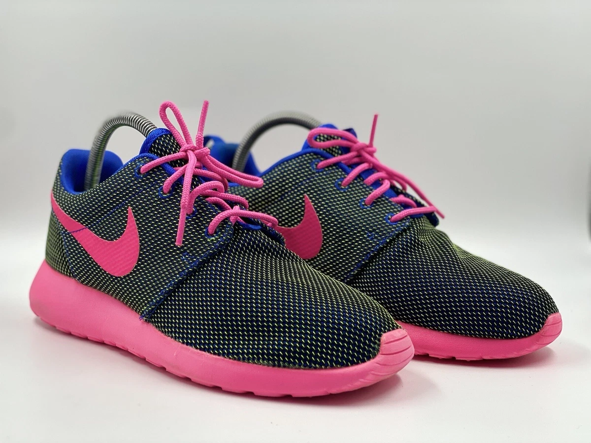 Nike roshe hotsell trainers womens