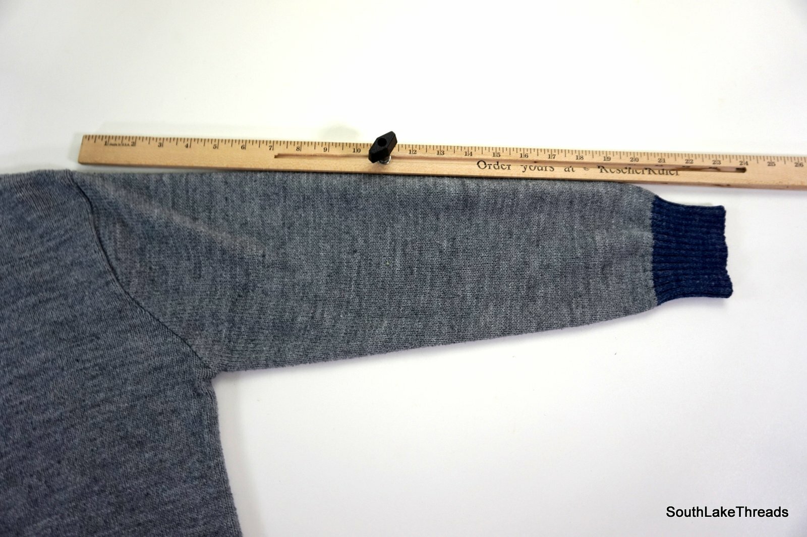 Levi’s Men's Cardigan Sweater Grey Navy Blue Sz Men's… Gem