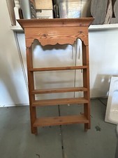 PINE WALL DISPLAY SHELF