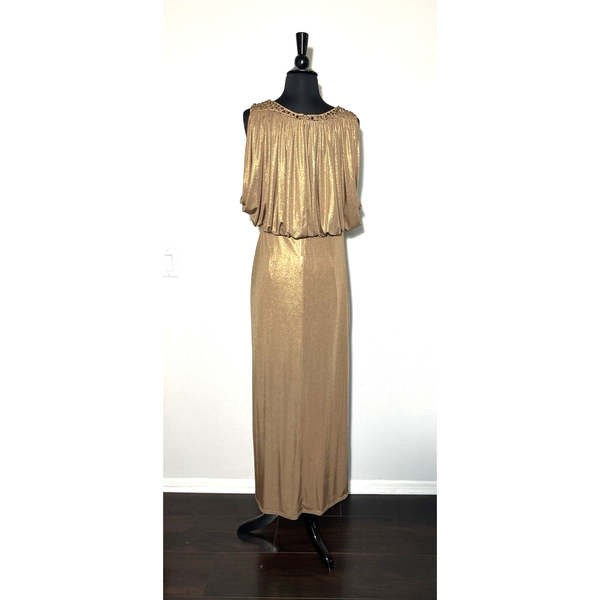 tadashi gold dress Tadashi Shoji Collection gold gown Formal Dress Size S