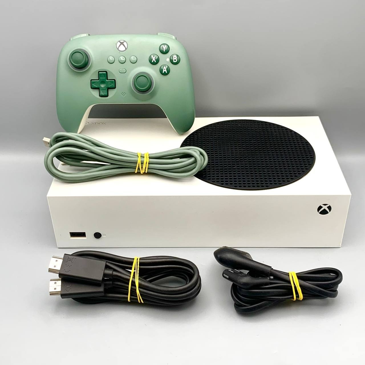 Console MICROSOFT XBOX SERIES S 512GB con Controller Cablato Verde e Cavi