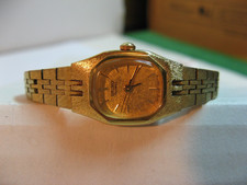 VINTAGE SEIKO 5 JEWEL WOMAN'S QUARTZ WATCH 5421-5279RO GOOD COND./NEW BATTERY.