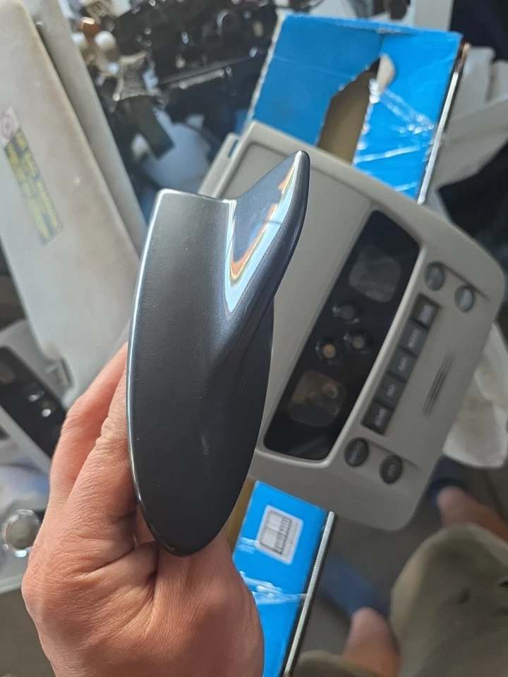 10-2011 LEXUS GS350 GS450h GS460 крыша GSM антенна основание Shark 86760-30170-B1 OEM - Изображение 3 из 4