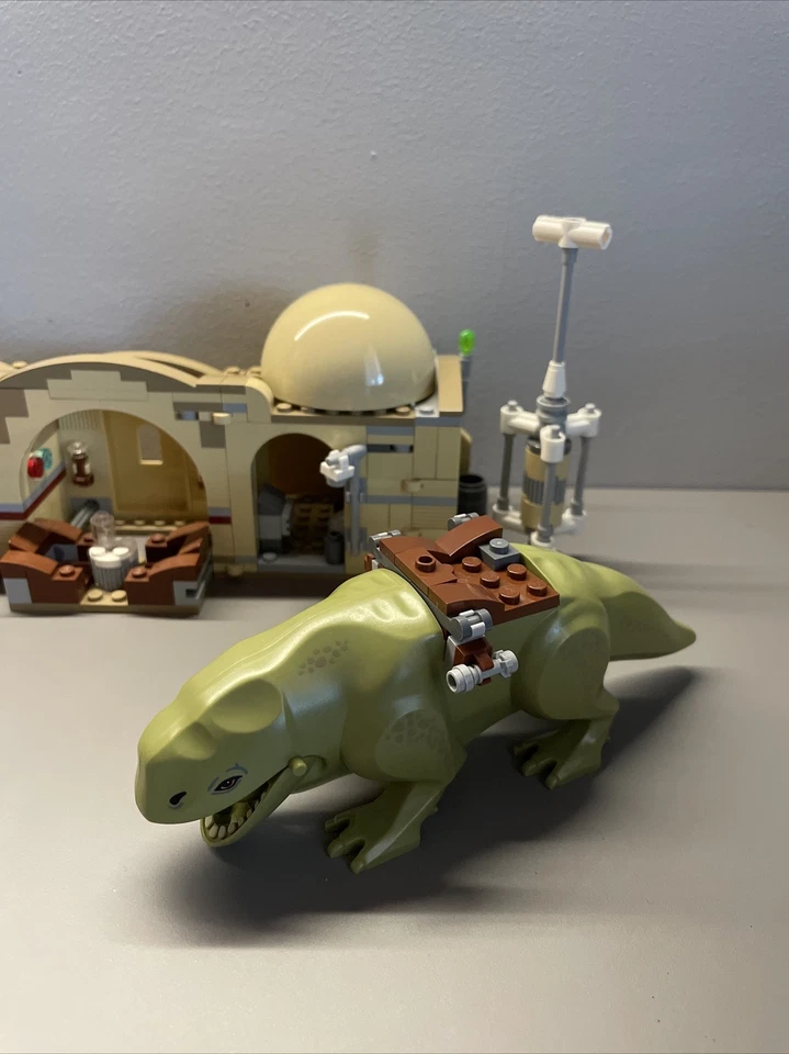 LEGO Star Wars 75052 Mos Eisley Cantina, foto 3 di 5