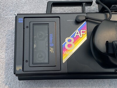 Sony CCD-V8AF Video 8 8mm Video Camera Recorder RFU-80UC NP-22 BCA