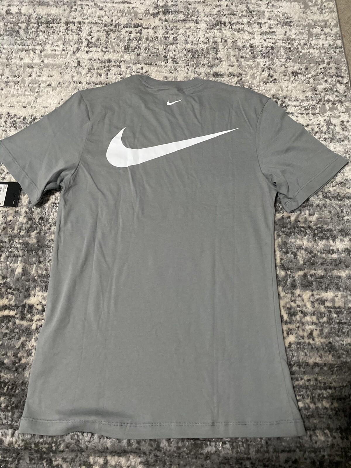 Nike Men's Sportswear Swoosh T-Shirt: Gray Size XS (CV5892-073) | eBay